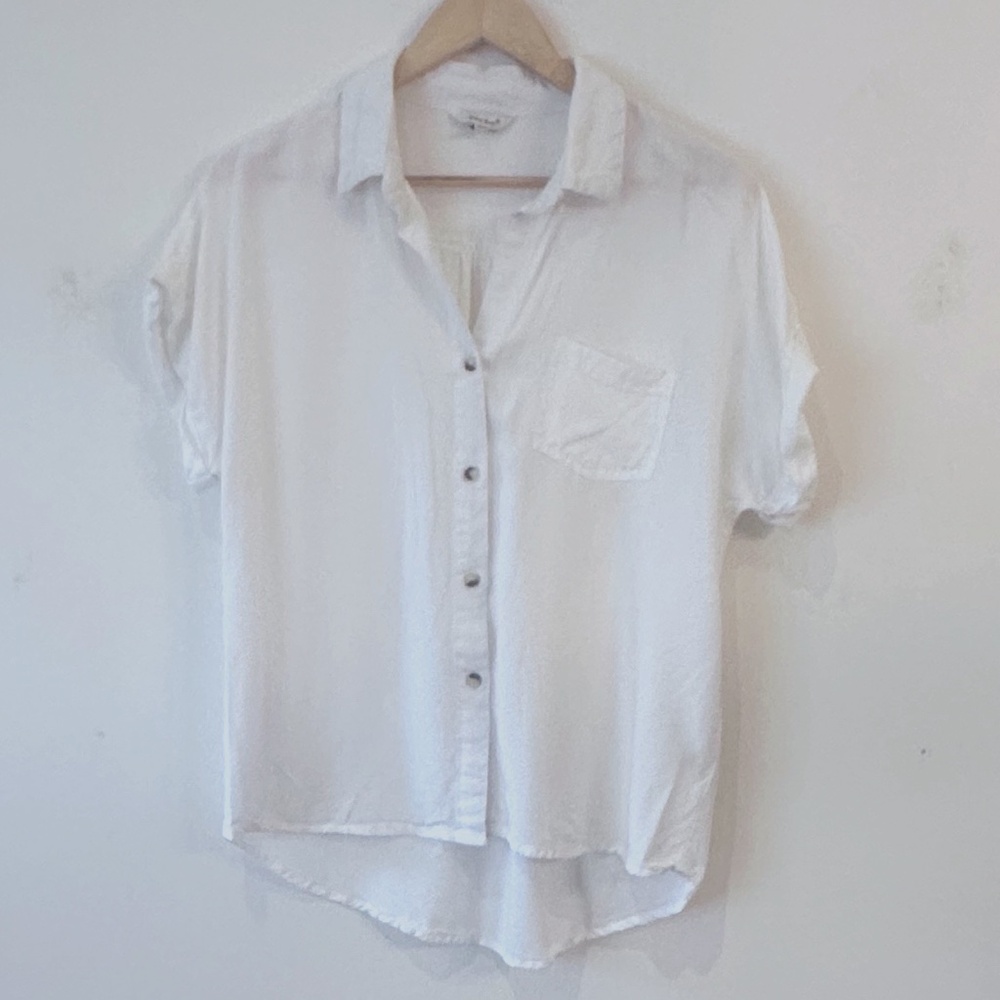 Sim & Sam White Short Sleeve Lightweight Button Up Shirt